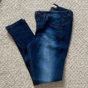 Royalty for Me - Skinny Jeans - size 6